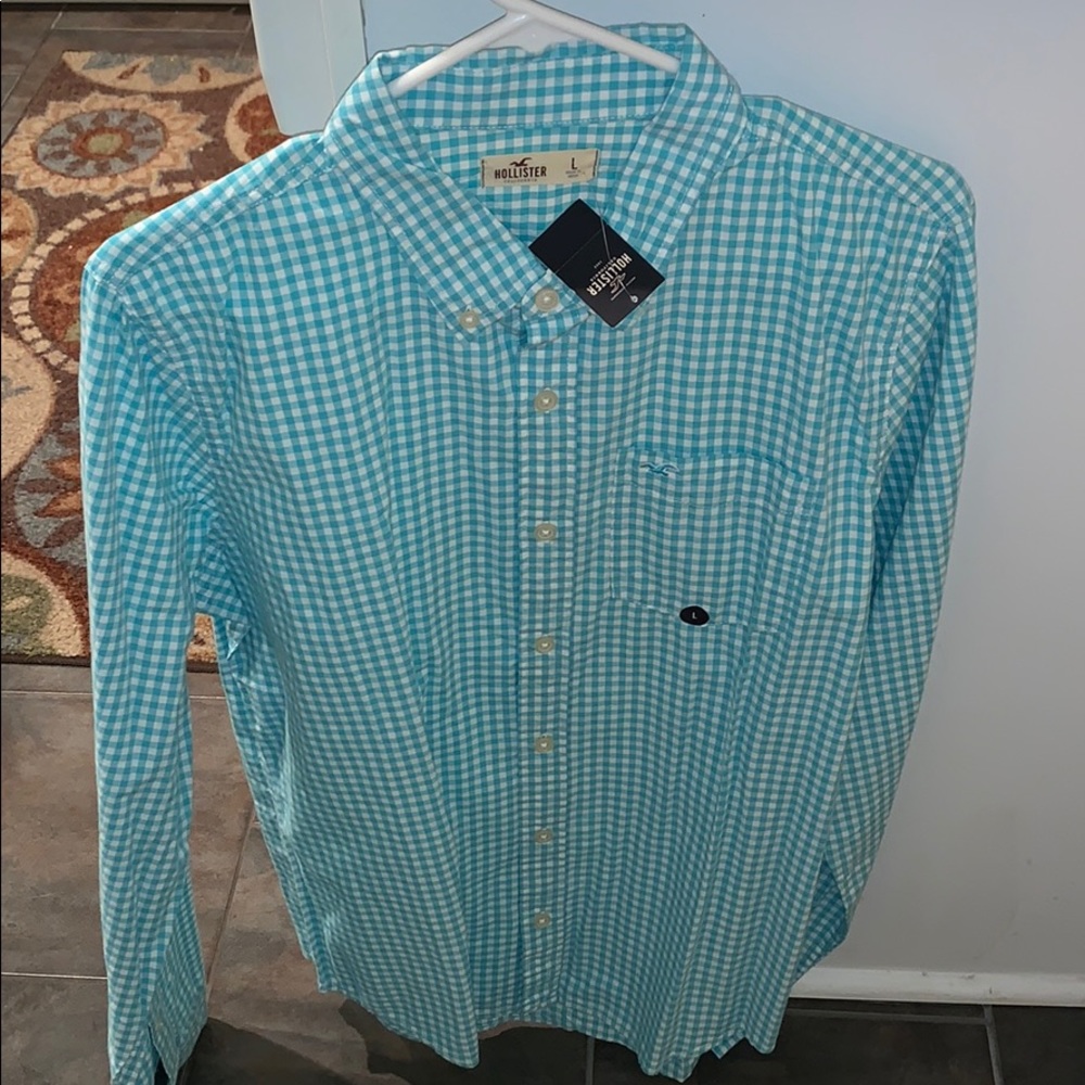 NWT Hollister Men’s Button Down Shirt